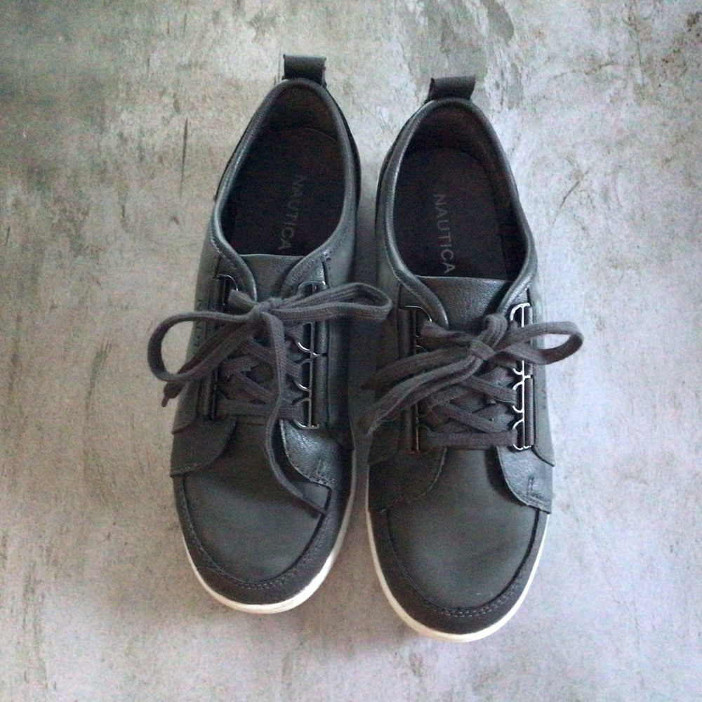 Nautical Lubec Fashion Sneaker-Gray Size 7